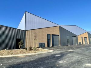 Local industriel 500 m²