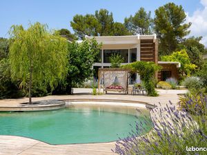 Villa 2 pièces 235 m²