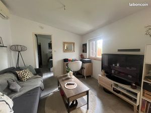 Loue petite maison individuelle avec jardin et véranda chauffée