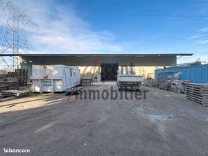 Local commercial 700 m² MOLLEGES