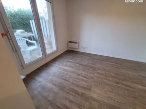 Studio Terrasse Parking au calme Orléans St Marceau