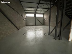 Local bureaux 255 m²