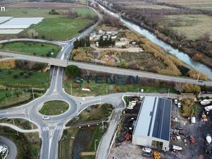 Local d'activité 1 220 m²