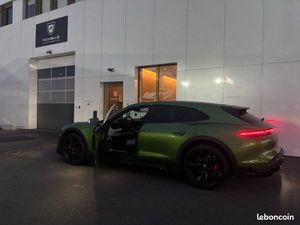 Espace de travail / Location / Automobile