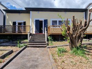 Villa F4 MEUBLEE avec vue mer – Petite-Île – Location longue durée – Disponible immédiatem