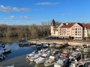 T2 meublé – 3ᵉ et dernier étage – Vue port – Parking