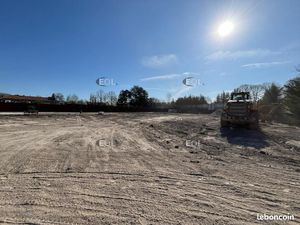 Local d'activité 1 472 m²