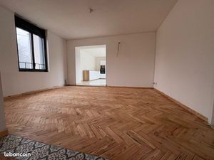 Maison entièrement rénovée avec piscine