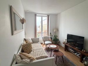 À louer vide 2 pièces secteur Bac