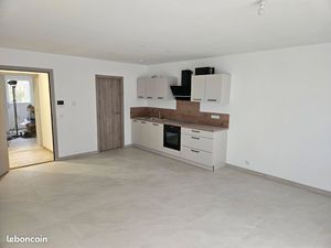 T2 a louer sur axe metz saint-avold faulquemont boulay