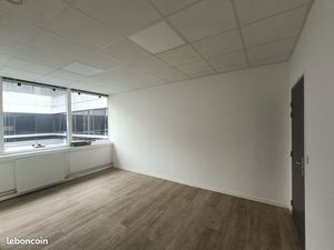 Bureau de 34m² à vendre – Cergy Préfecture