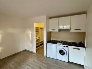 Studio non meublé avec terrasse couverte