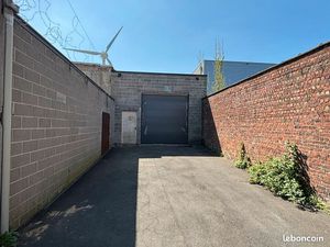 Local d'activité 220 m²