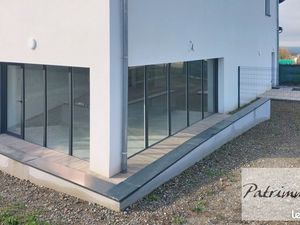 Local Commercial neuf à Civens