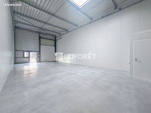 Local 105 m² OISSEL