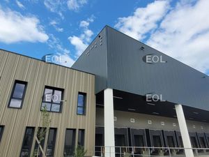 Local industriel 2 192 m²