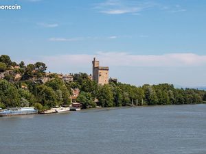 Terrain 1 000 m² Villeneuve Les Avignon