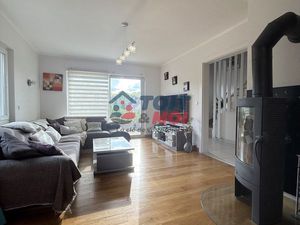 Maison 7 pièces 220 m²