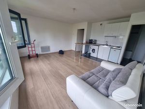 Grand Studio 32m2 à louer