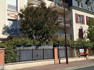 Studio récent – Opportunité rare – Tout équipé – Aux pieds du RER E