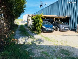 Appartement 85 m2 +garage et cours