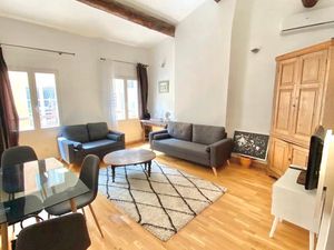 Superbe T3 rénové  centre historique  expo sud  clim