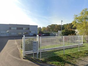 Bâtiment mixte bureaux et activité - 361 m² - ZA de l'aérodrome