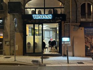 Local entièrement équipé refait à neuf