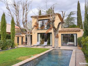 Aix-en-Provence – La Torse – Maison rénovée avec piscine et dépendance