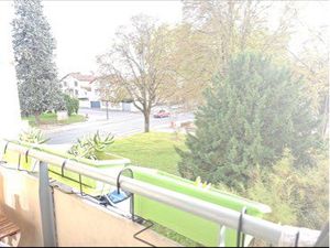 Apparemment 66m2 proche mairie