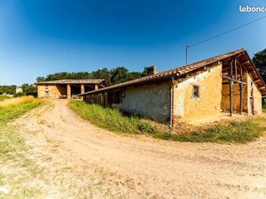 Ferme 3 pièces 195 m²