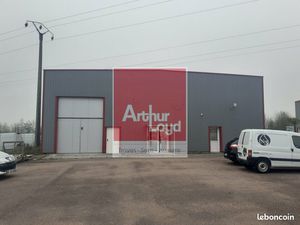 Local d'activité 550 m²