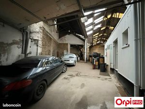 Local d'activité 411 m²