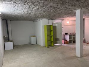 Local de stockage 56 m2