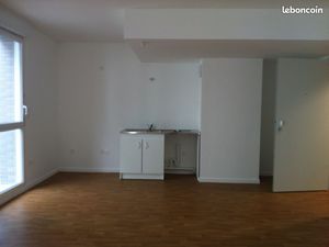 A louer disponible immédiatement au 94 Vitry sur seine : appartement 69m^2 avec 30M^ 2 de 