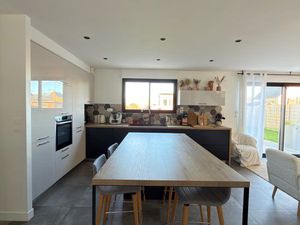 Maison non mitoyenne avec piscine