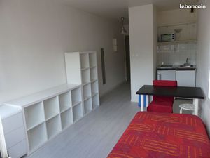 T1 rénové  2mn à pied de Tram République et Ecole de commerce