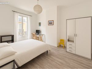 Très beau 2 pièces plein centre de Nice