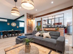 Maison de plain-pied / 105m² avec piscine et garage de 60m² indépendant