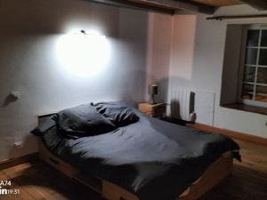 Loue 3 chambres salle de bain privative dans les chambres  tv  internet   parti commune cu