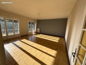 Appartement T4 - 120 m2 - proche centre-ville