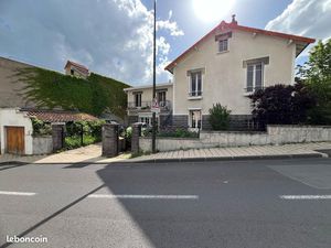 Maison 7 pièces 196m²