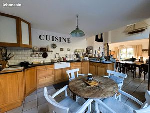 Maison 6 pièces 159 m²