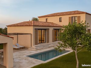 Villa 5 pièces 160 m²