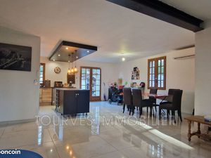 Villa 6 pièces 220 m²
