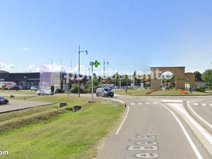 Local commercial 950 m²