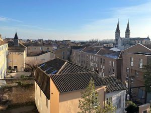 Appartement à louer – 61 50 m² – Mâcon centre