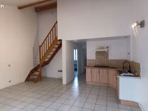 Maison 4 pièces 75 m² avec espace et parking privés