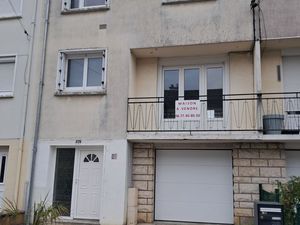 Maison accolée 4 chambres rénovée