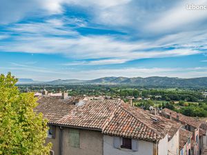 Studio meublé lumineux sans vis a vis